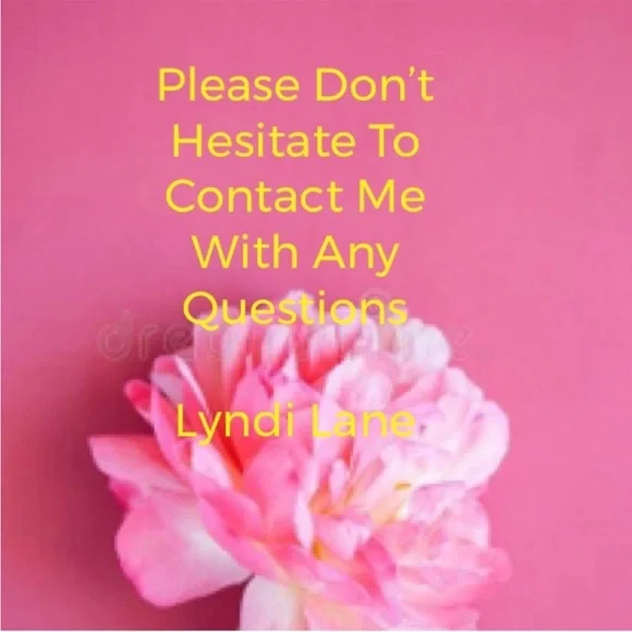 Fendi Wallet & Keychain Set - Picture 10 of 10